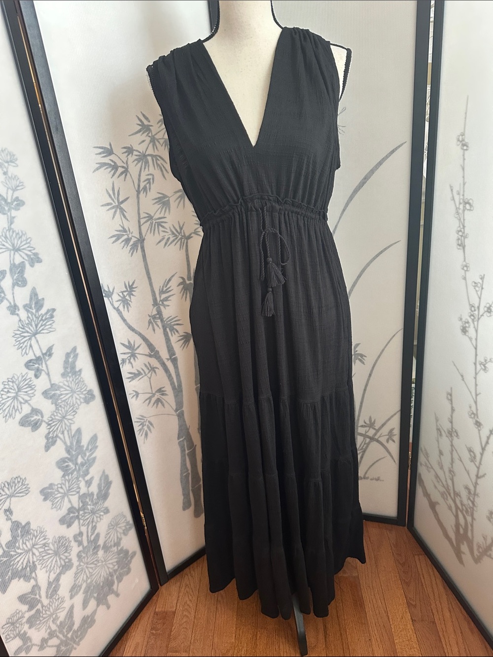 NWT Max Studio Black V-Neck Tiered Maxi Dress w/pockets -see photo measurements